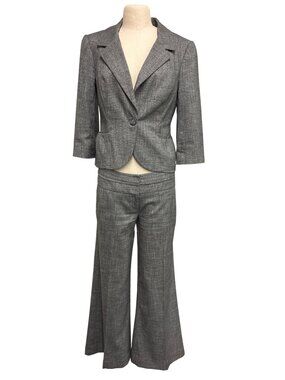 The Limited Collection Gray Two-Piece Suit Set Drew Fit Size M Top & 6 Pants Pol